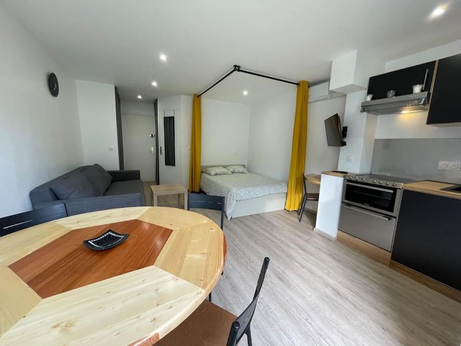 Apartment Cosy, Douillet, Proche Mer, Clim